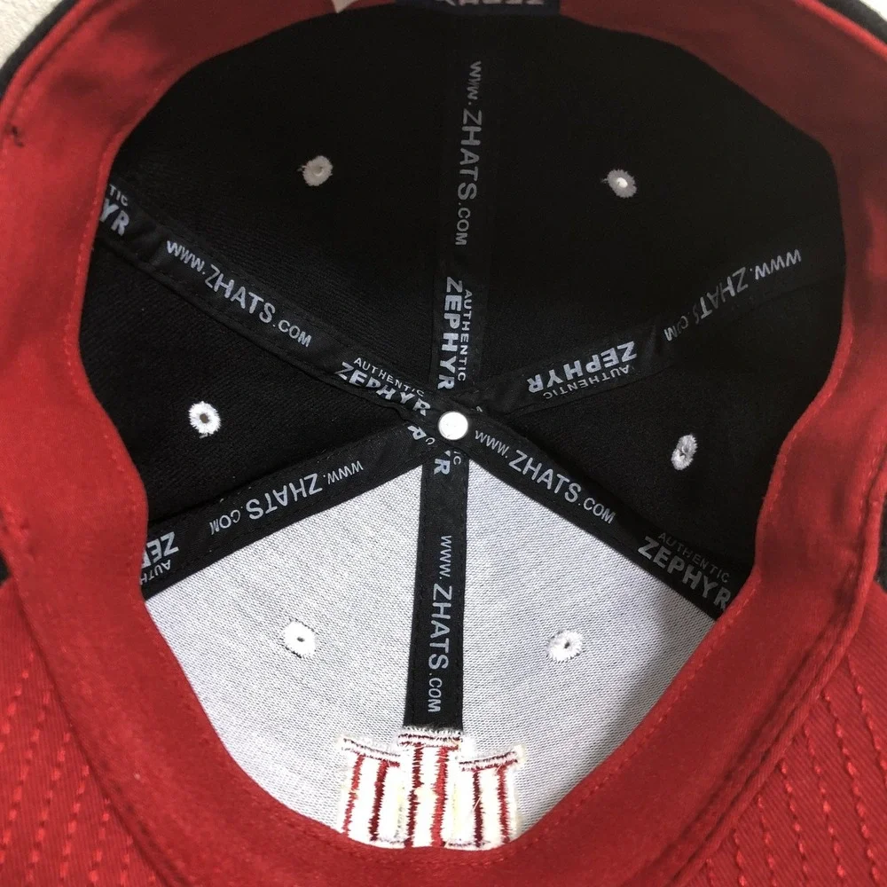 Indiana Hoosiers Zephyr Stretch Fit Hat Size M/L Black Red NCAA